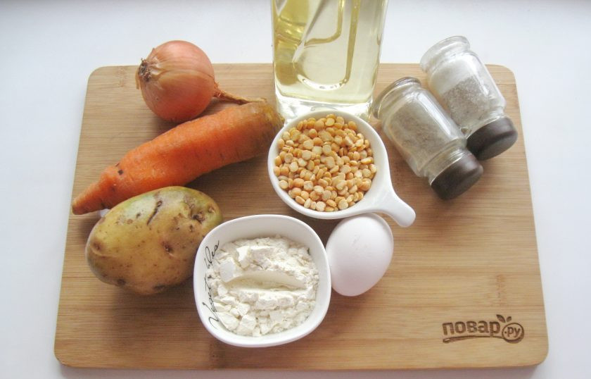 1. Этап. Гороховый суп с клецками: Подготовьте ингредиенты для приготовления горохового супа.