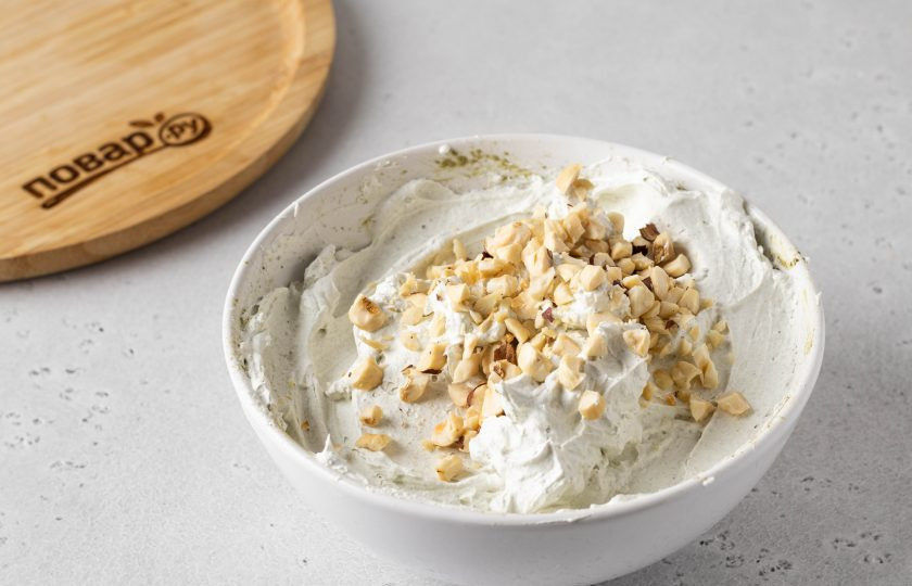 1. Этап. Мороженое из зеленого чая: Добавьте в миску, перемешайте.