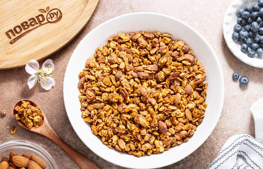 1. Этап. Гранола в аэрогриле: Полностью остудите гранолу, затем ее можно пересыпать в банку для хранения. Гранола в аэрогриле готова, приятного вам аппетита!