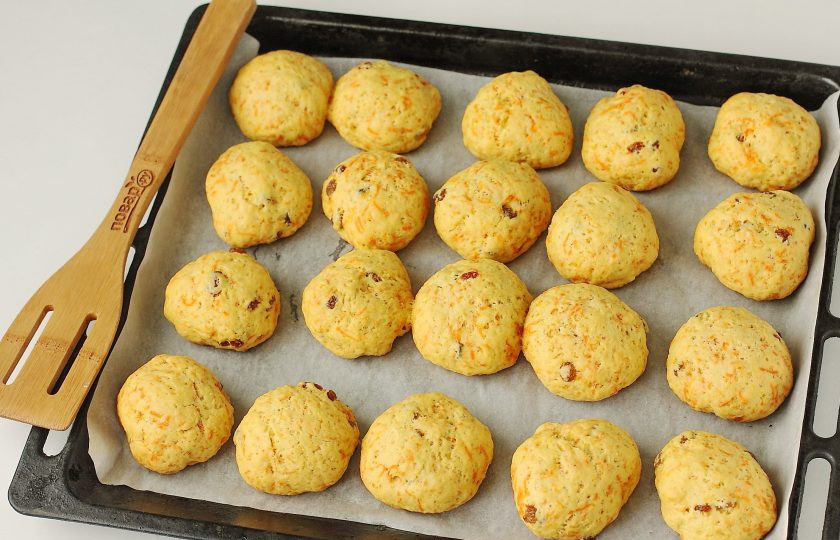 1. Этап. Постное печенье с изюмом: Постное печенье с изюмом готово.