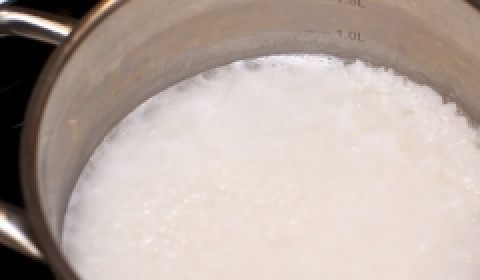 1. Этап. Рагу с овощами и рисом: Рис нужно сварить в двух стаканах воды.