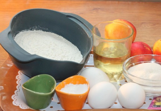 1. Этап. Пирог солнечный: 1. Подготовим продукты.