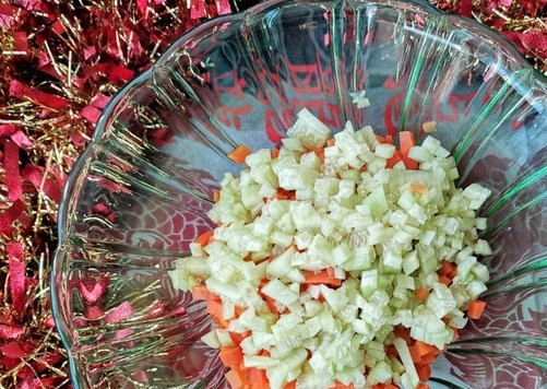 1. Этап. Салат Зимний сон: свежий огурец.