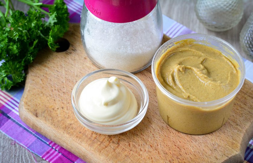 1. Этап. Горчичный соус как в Макдональдсе: Подготовьте ингредиенты.