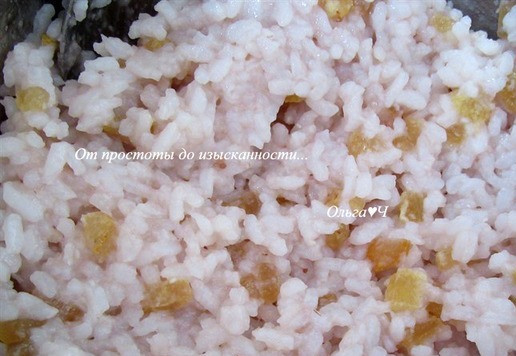 1. Этап. Коливо с клубничным джемом и миндалем: Перемешайте.