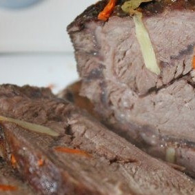 Сочная запеченная говядина