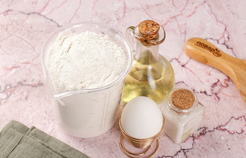 1. Этап. Заварное тесто для вареников: Подготовьте все ингредиенты.