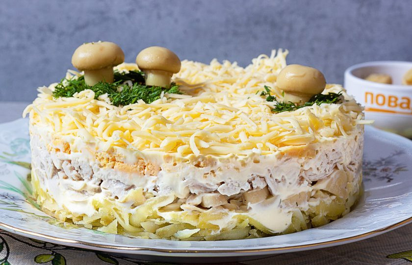 1. Этап. Салат с картофелем, грибами и курицей: Приятного аппетита!