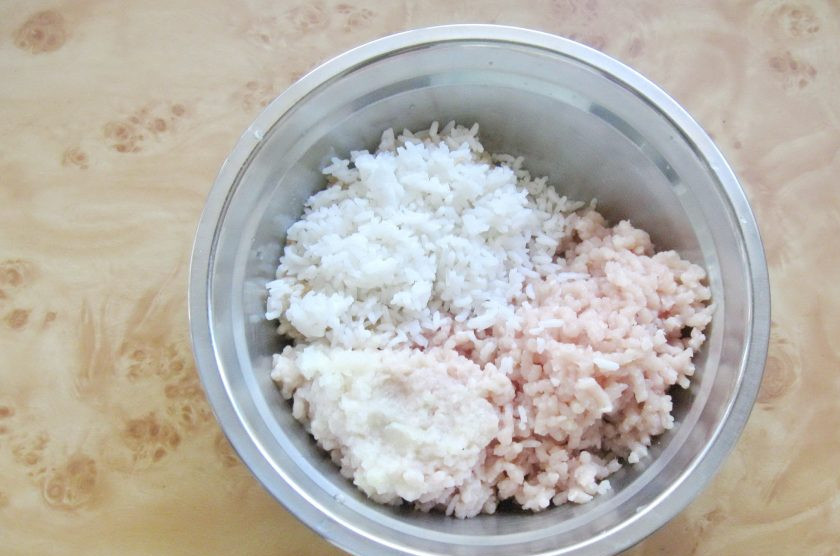 1. Этап. Фаршированный перец с курицей и капустой: Добавьте отварной рис.