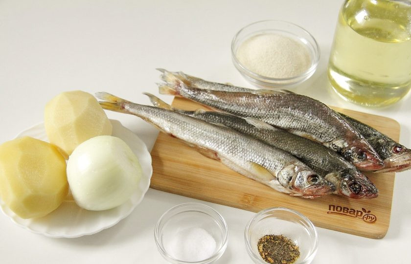 1. Этап. Котлеты из корюшки: Подготовьте все ингредиенты.