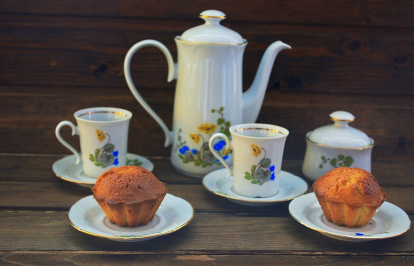 1. Этап. Диетические маффины: Подайте готовые маффины к столу с кофе или чаем. Очень вкусные маффины готовы.