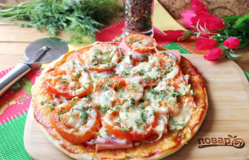 1. Этап. Самая вкусная пицца: Домашняя пицца готова. Подавайте к столу горячей. Приятного аппетита!