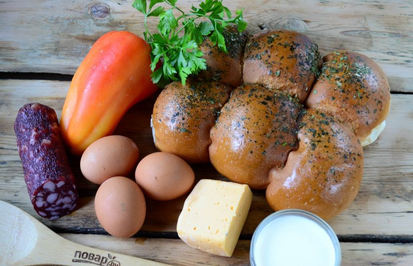 1. Этап. Булочки на завтрак: Подготовьте все необходимые ингредиенты.