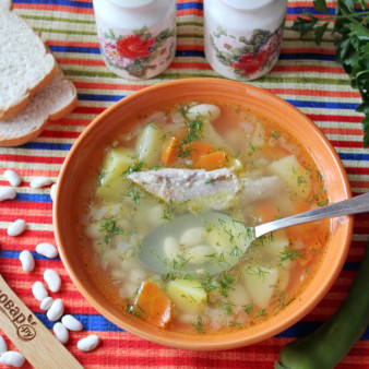 Суп из фасоли с индейкой