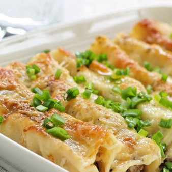 Каннеллони с курицей и грибами