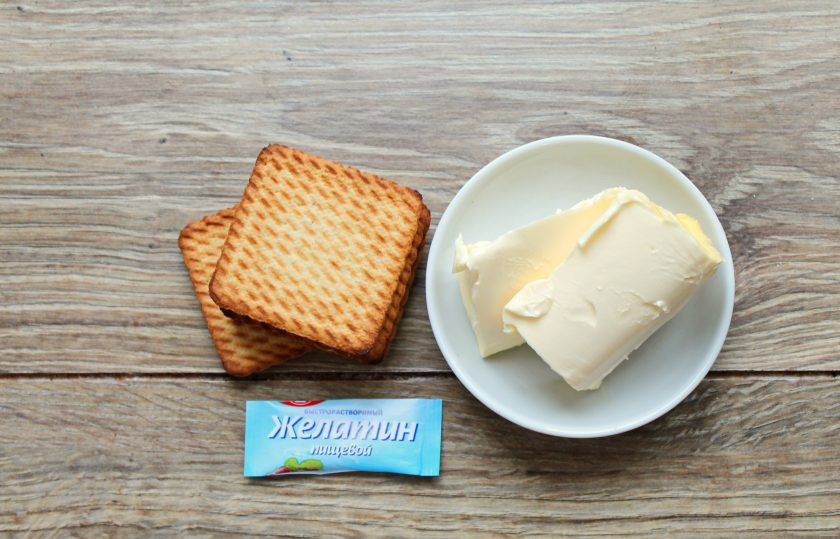 1. Этап. Корж из печенья без выпечки: Подготовьте все необходимые ингредиенты для приготовления коржа из печенья без выпечки.