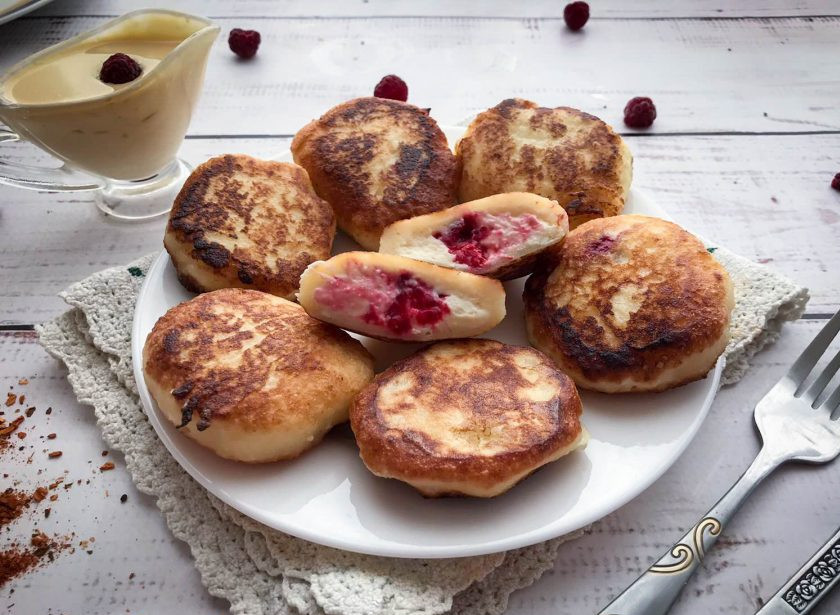 1. Этап. Сырники с малиной: Сырники с малиной готовы. Приятного аппетита!