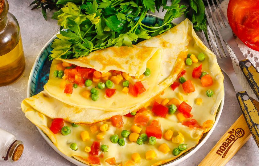 1. Этап. Мексиканские блины: Подайте блины к столу со сметаной или несладким йогуртом.