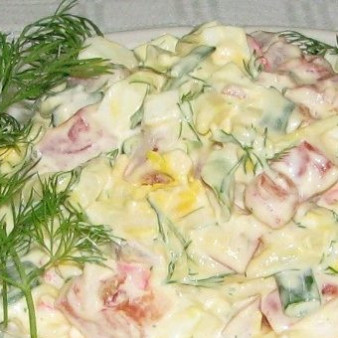 Салат крабовый с сыром