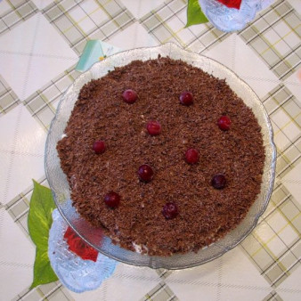 Чернослив с грецким орехом в сметане