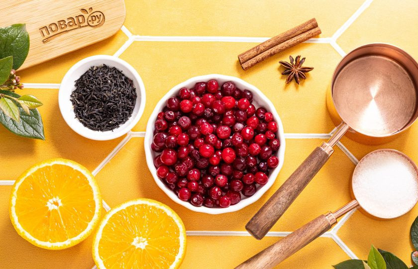 1. Этап. Клюквенный напиток: Подготовьте все ингредиенты.