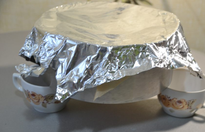 1. Этап. Мокрый бисквит: Охлаждать бисквит лучше 