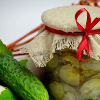 Салат из огурцов и лука на зиму