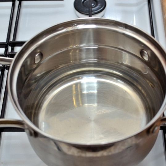 1. Этап. Паста с красным соусом: Макаронные изделия отварите так, как указано на упаковке.