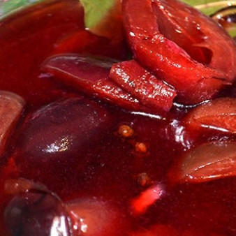 Маринованная слива