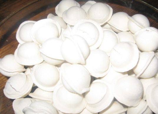 1. Этап. Пельмени, запеченные в горшочке: 1. Для начала размораживаем пельмени.