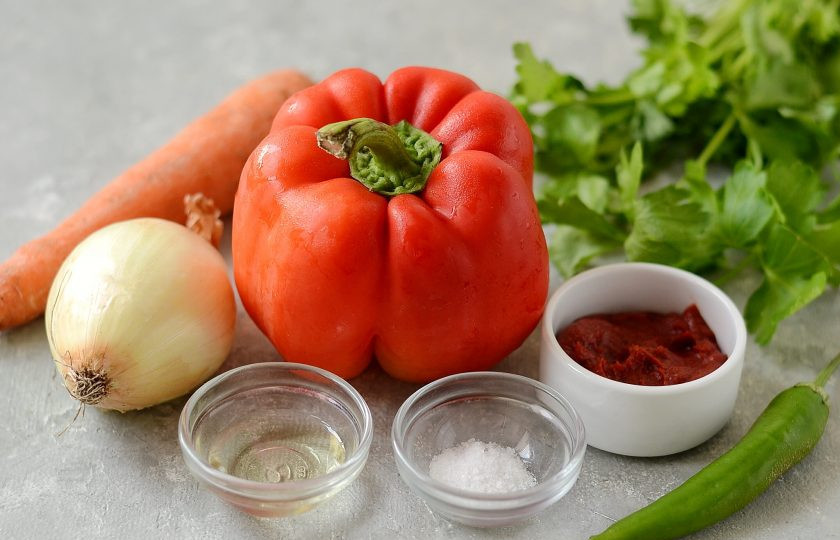 1. Этап. Армянский газаров перец: Подготовьте все ингредиенты.