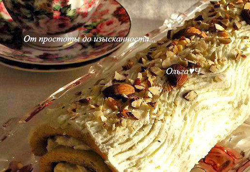 1. Этап. Рулет на сгущёнке с миндалём: Посыпьте орехами (целыми и рубленными), охладите.