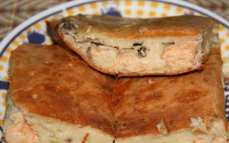 1. Этап. Пирог с рыбой на кефире: Приятного аппетита!