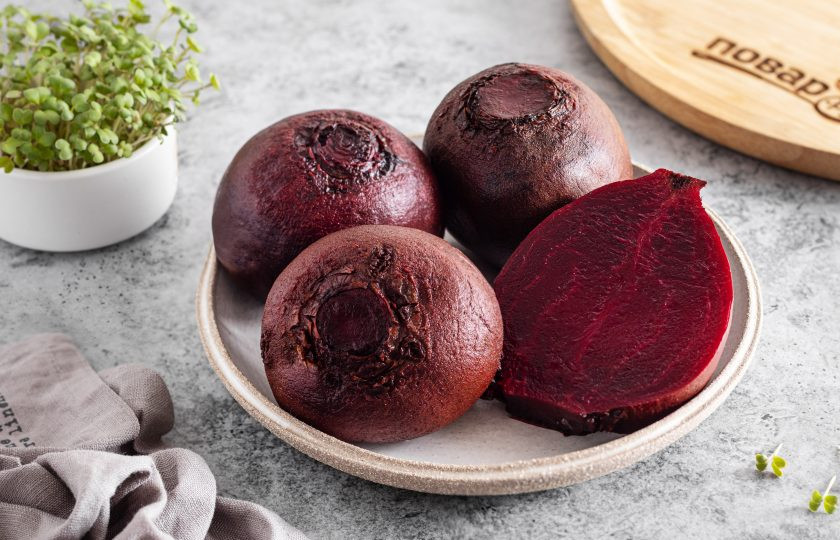 1. Этап. Свекла в микроволновке: После остудите свеклу и используйте для приготовления желаемых блюд. Приятного аппетита!