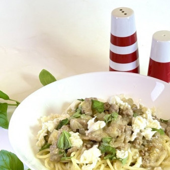 Белый соус болоньезе