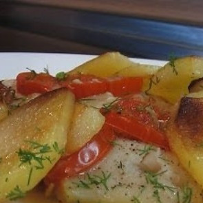 Камбала в духовке с картошкой