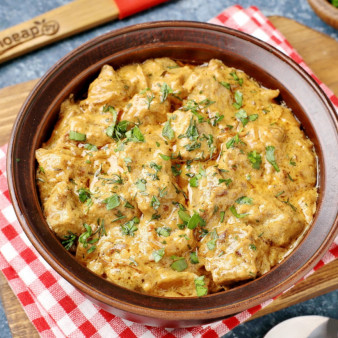 Тушёная свинина в сметанно-горчичном соусе