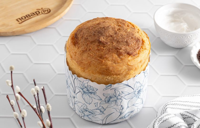 1. Этап. Кулич из рисовой муки: Готовый кулич полностью остудите в духовке.