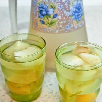 Компот из яблок и кураги