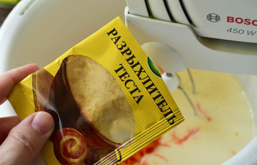 1. Этап. Морковный торт с ананасами: Добавьте разрыхлитель.