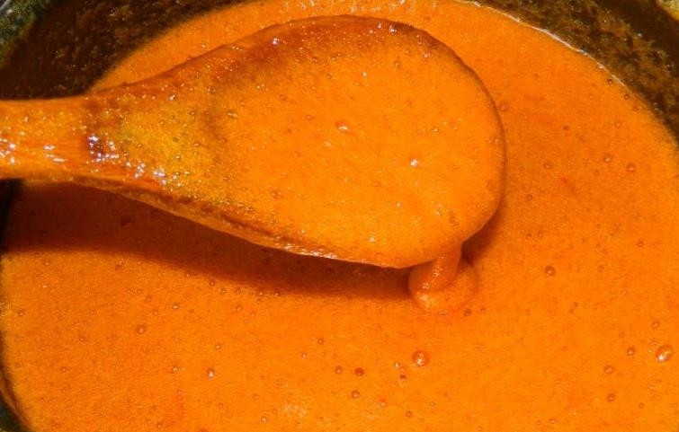 1. Этап. Медовый открытый торт Цифра: Продолжайте греть до тех пор, пока масса не станет карамельного цвета. Затем снимите с плиты и остудите.