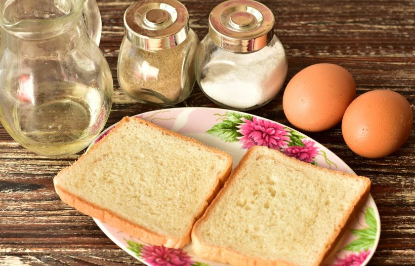 1. Этап. Яичница по-бирмингемски: Подготовьте необходимые ингредиенты.