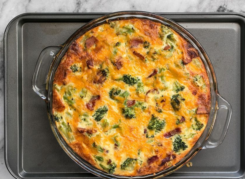 1. Этап. Киш с брокколи и сыром: 8. Отправьте форму в разогретый до 170 градусов духовой шкаф на 50-60 минут.