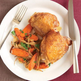 Pan-Seared Chicken with Shallot and Carrots