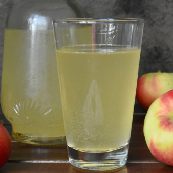 Газированный яблочный сидр