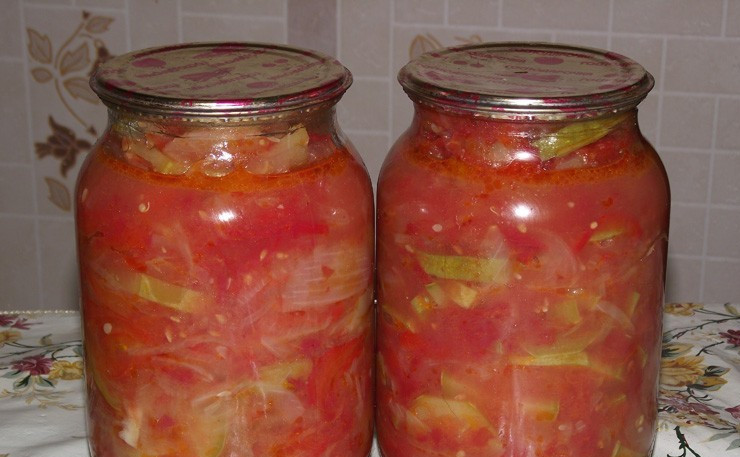 1. Этап. Кабачки по-литовски: 4. Или же закатать в стерильные банки на зиму. Если вы решили закатать, то банки с кабачками простерилизуйте в течение 8-10 минут, затем плотно закатайте. Переверните банки вверх дном, оставьте в таком виде до остывания, укутав в полотенце, затем храните в темном прохладном месте - подвале или темной комнате.