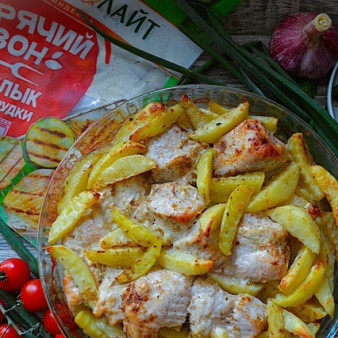 Индейка в маринаде запечённая с картофелем