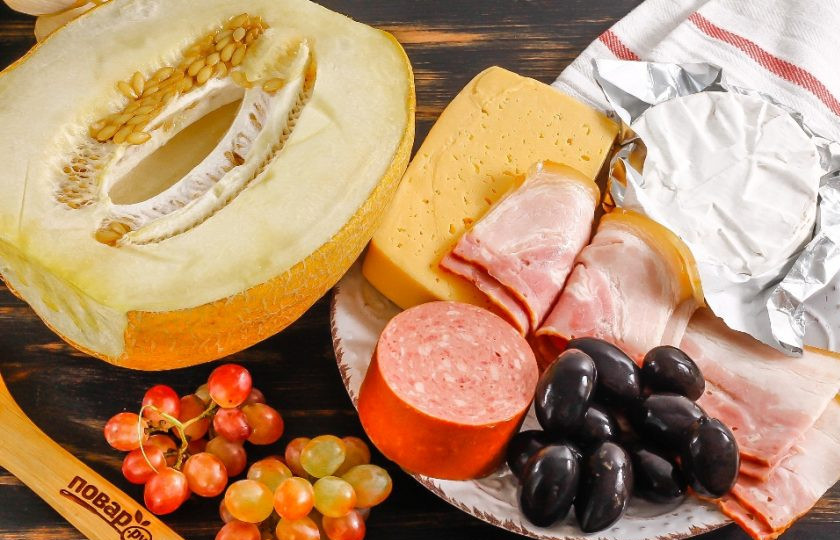 1. Этап. Закуска к красному вину: Подготовьте указанные ингредиенты.