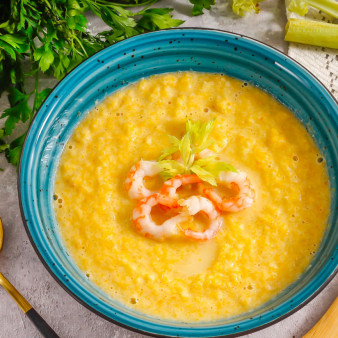 Крем-суп из сельдерея с креветками