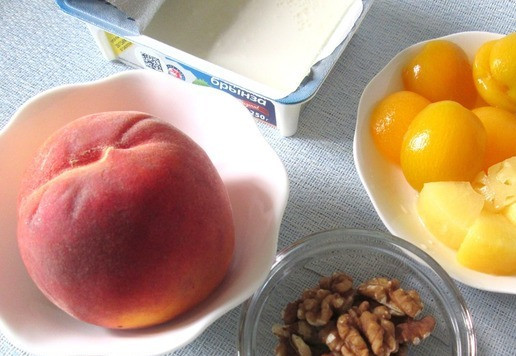 1. Этап. Фруктовый салат с брынзой и орехами: Продукты для приготовления.